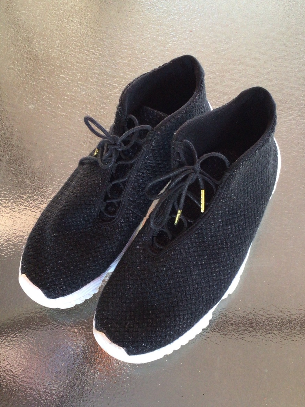 Nike Air Jordan Men's Black Knit Athletic Shoes with White Sole Size 10.5